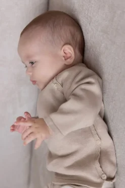 Baby trui bruin