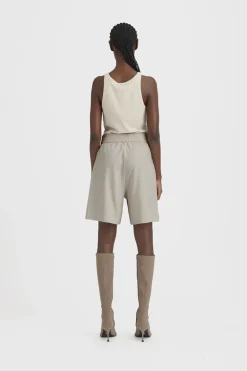 Dames short ecru